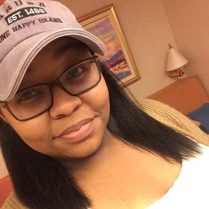 Meet your Posher, Myiesha